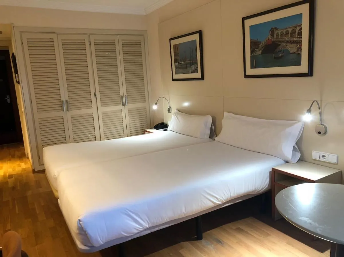 Hotel Urpí Sabadell 3*,  España
