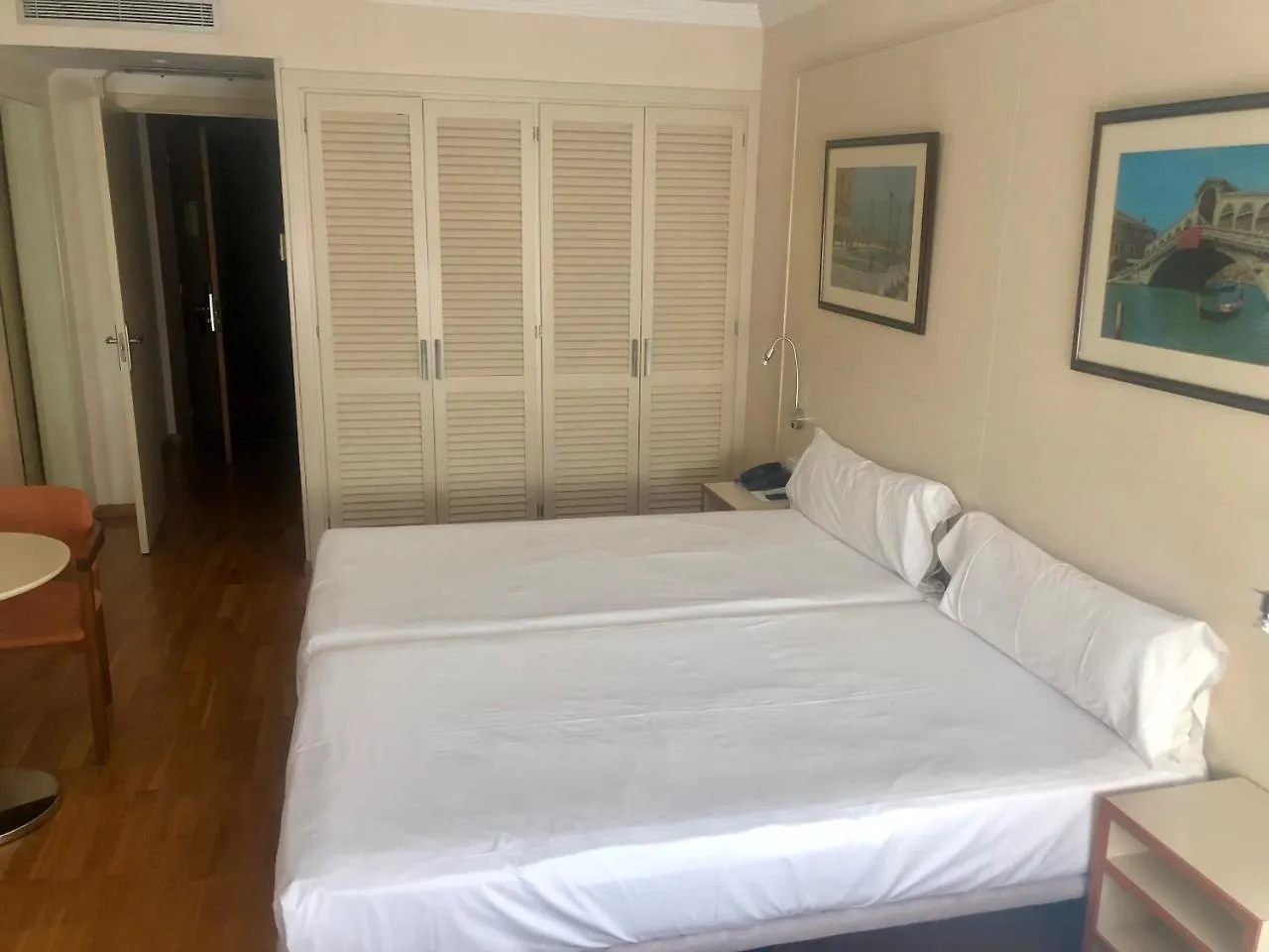 Hotel Urpí Sabadell 3*,